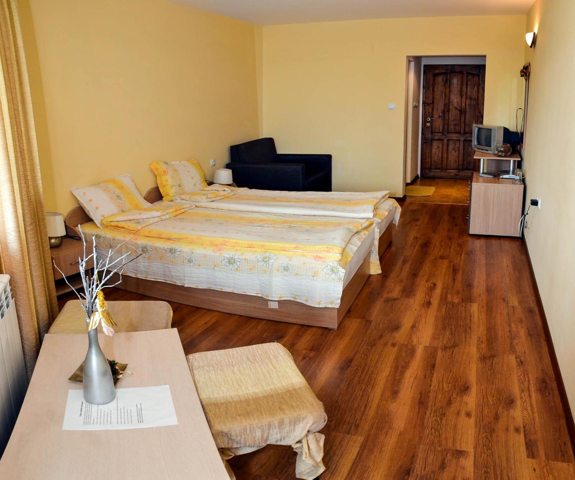 Park Hotel Djevana Gorna Oryakhovitsa Habitación foto