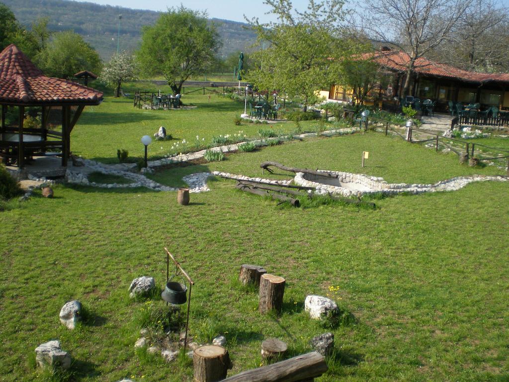 Park Hotel Djevana Gorna Oryakhovitsa Exterior foto