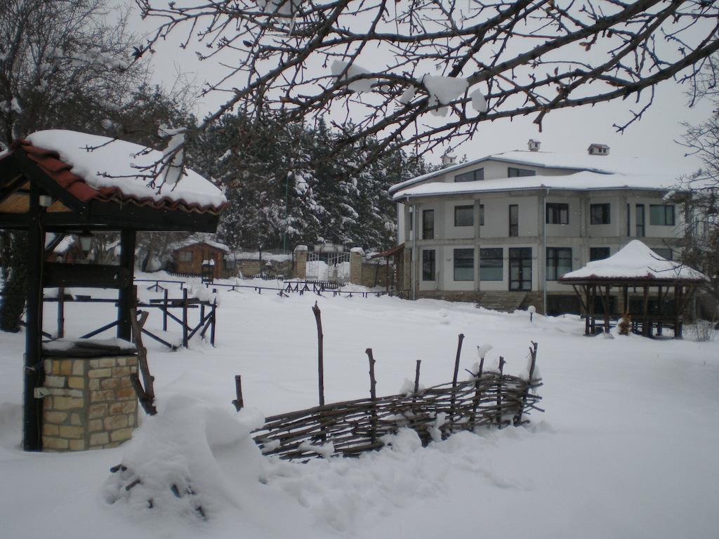 Park Hotel Djevana Gorna Oryakhovitsa Exterior foto