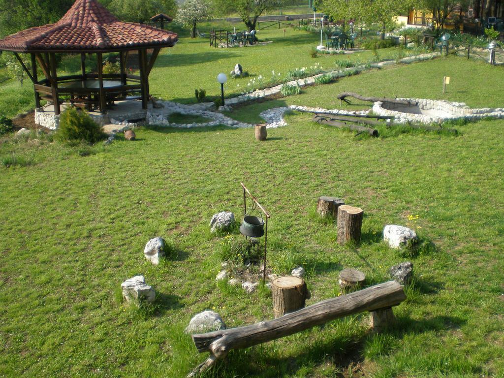Park Hotel Djevana Gorna Oryakhovitsa Exterior foto